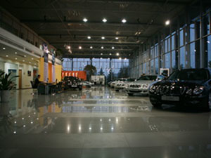 漳州聚力汽车销售服务 驱动未来，服务为本的汽车销售新标杆